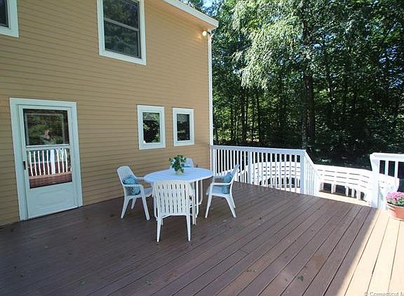 3rd image of 66 Candlewood Dr