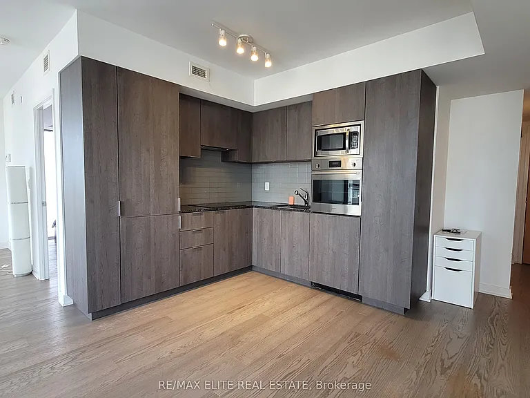 11 Wellesley St W #1911 — Photo 2