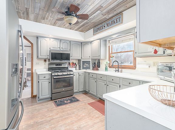 4th image of 921 Bonnie Ln