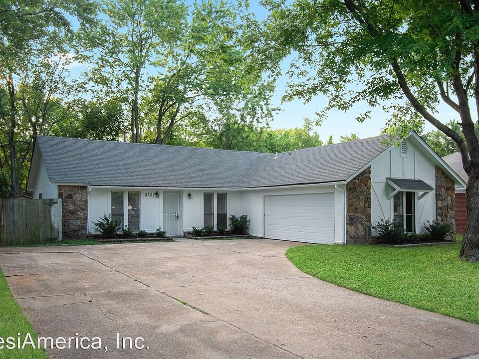 1st image of 3387 Hallshire Dr
