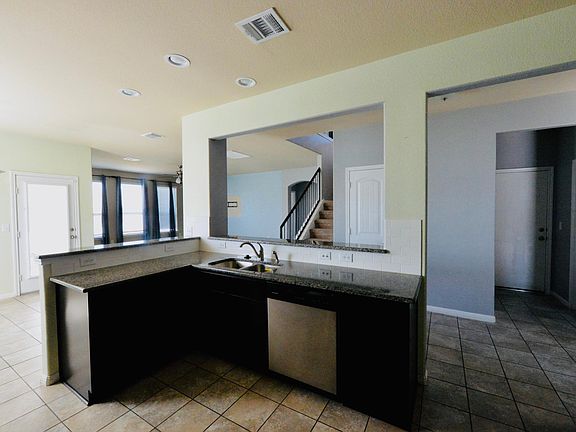 5th image of 1115 Black Canyon St