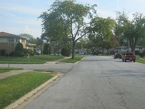 2nd image of 112 N Mayfair Pl