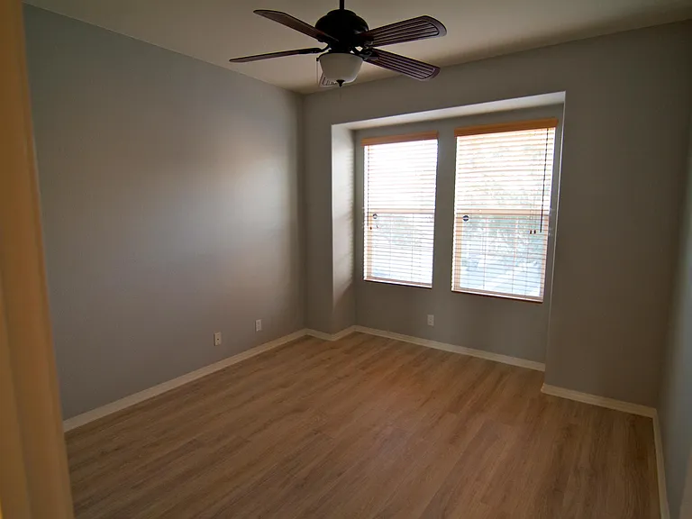 3104 Roia Ln — Photo 17