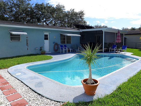 2nd image of 5073 SW 88th Ter