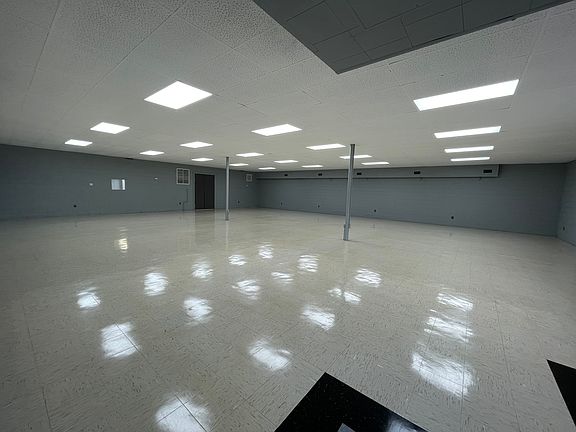 5th image of 401 S Main St #401