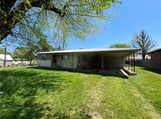 457 S Colcord Ave, Colcord, OK 74338