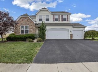 592 Eagle Walk Rd, Delaware, OH 43015