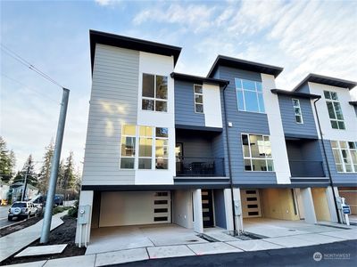 13710 Ash Way #A2, Everett, WA, 98204