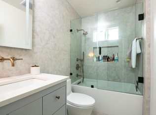 849 Victoria Ave, Venice, CA 90291