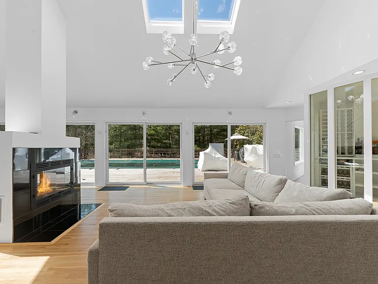 35 Ely Brook Rd — Photo 32