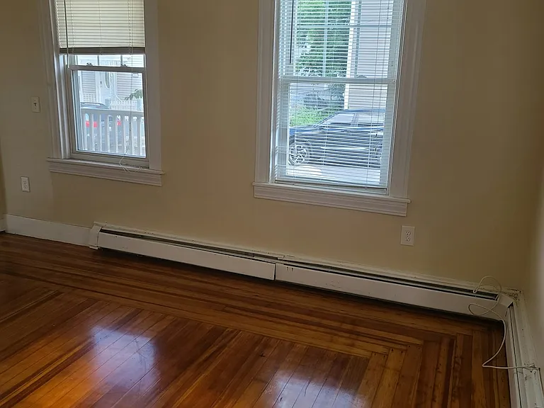 31 Moore St #1 — Photo 6