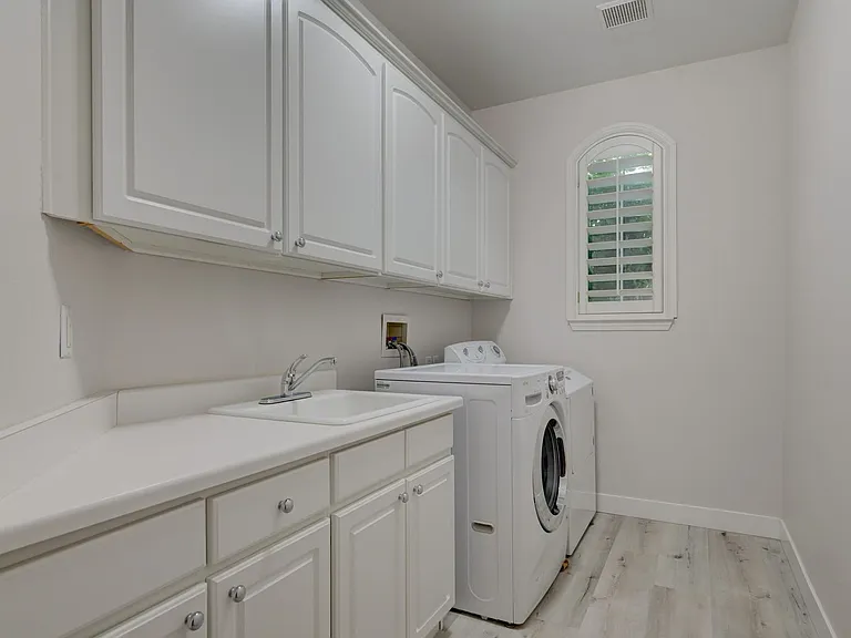 10549 Caldbeck Pl — Photo 46