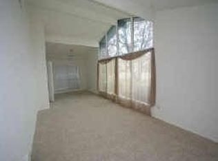 445 Brookview Dr, Hurst, TX 76054