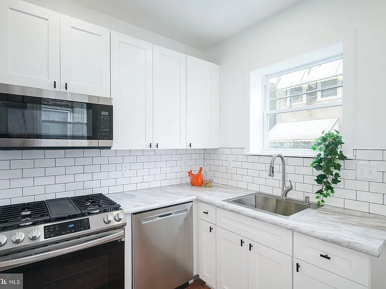 1424 S Marston St — Photo 10