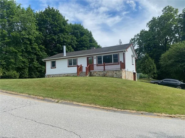 25 Orchard Drive, Wappingers Falls, NY 12590