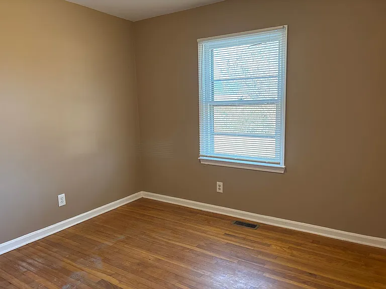 423 Boyd St — Photo 8