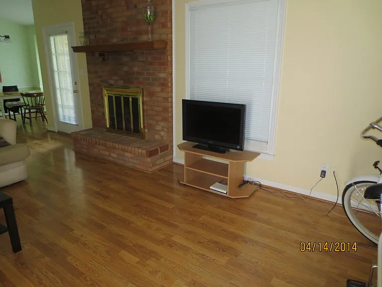 1167 Turkey Foot Rd #20 — Photo 3