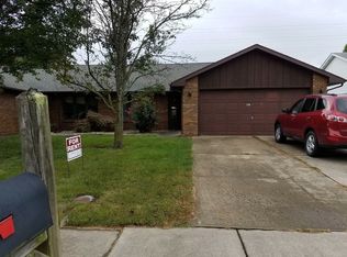 401 Bellerive Rd, Springfield, IL 62704