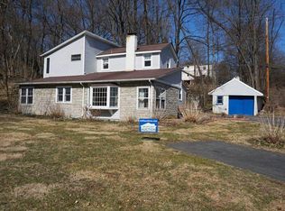 17 Orchard Park, Poughkeepsie, NY 12603