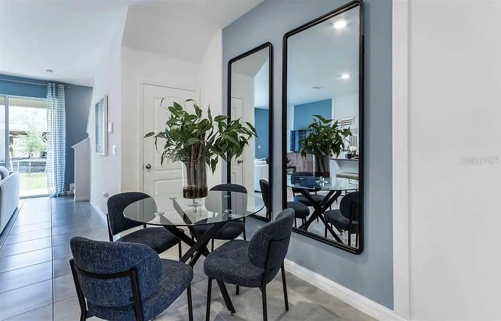 3 bed, 2.5 bath, 1673 sqft, $3,600 — Photo 4