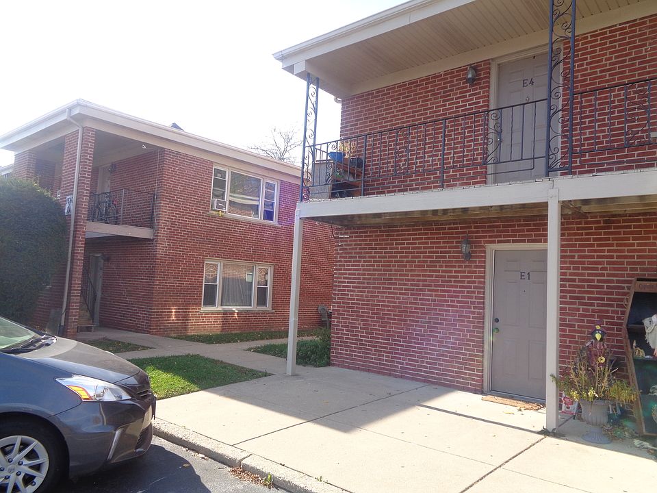 1st image of 1340 N Main St #E1