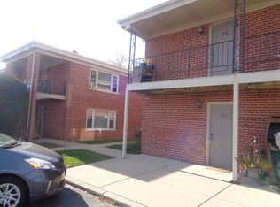 1340 N Main St #E1, Wheaton, IL 60187