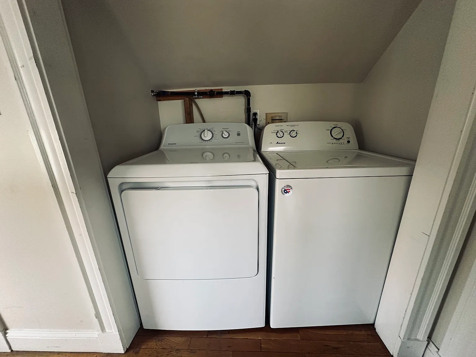 6 bed, 9999 sqft, $7,000 — Photo 4
