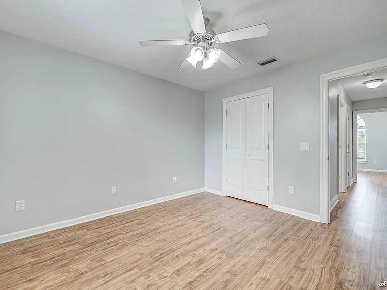 5402 Blue Dog Rd — Photo 13