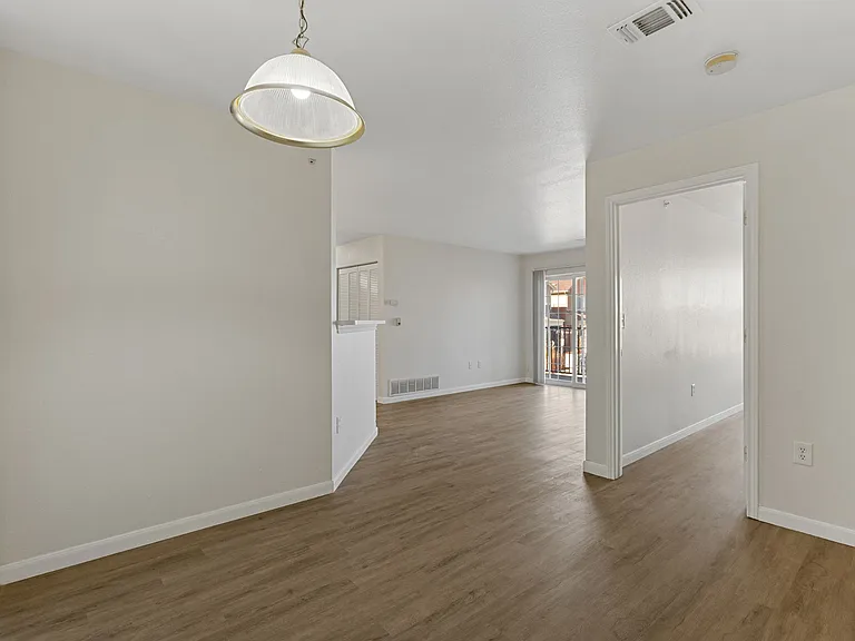 1221 Wren Ct #4-303 — Photo 23