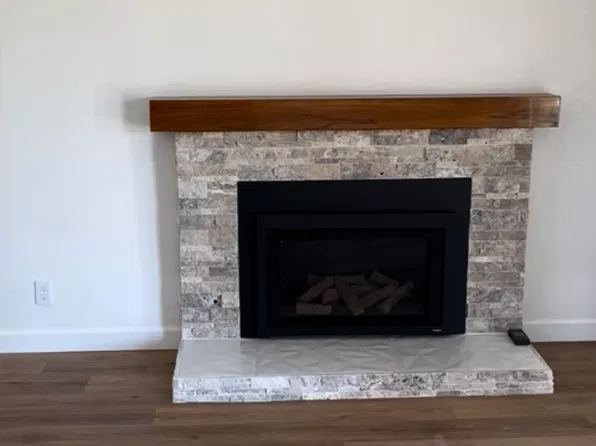 68 W Indianapolis Ave, Clovis, CA 93612