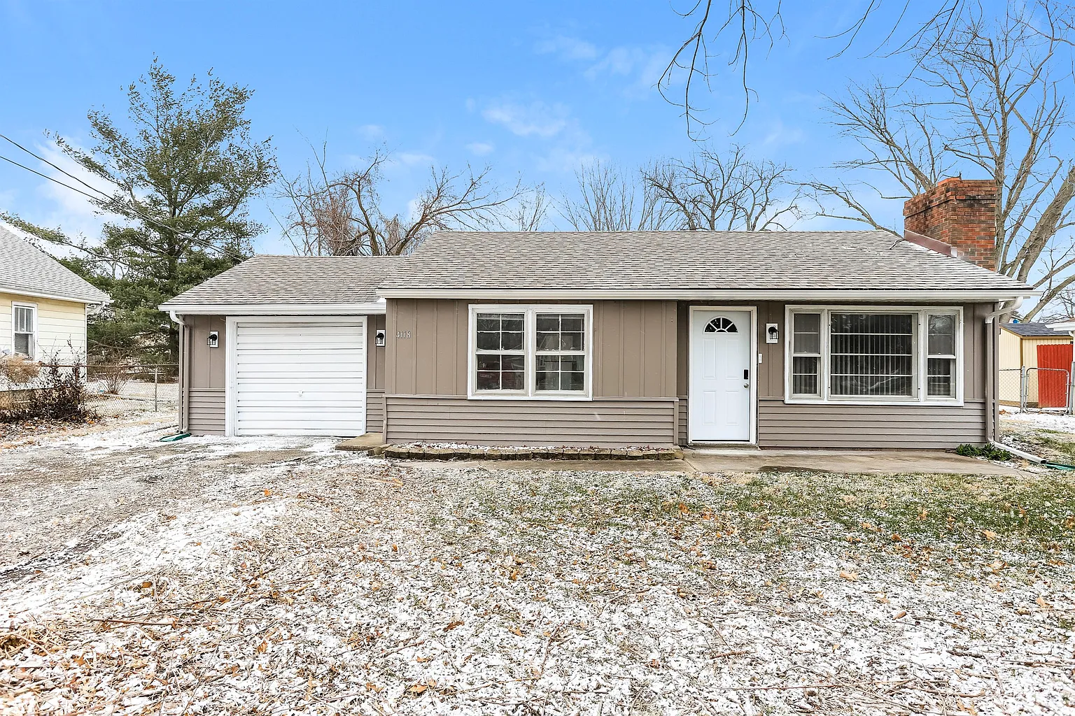 4118 S Fairview Dr photo 1