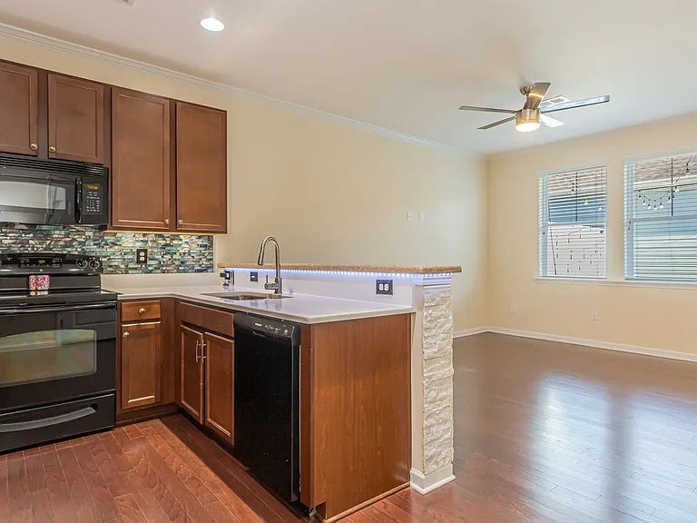 1845 Culbertson Ave — Photo 14