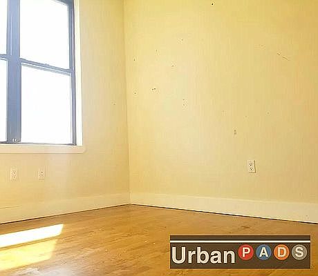 4th image of 561 Evergreen Ave #2A