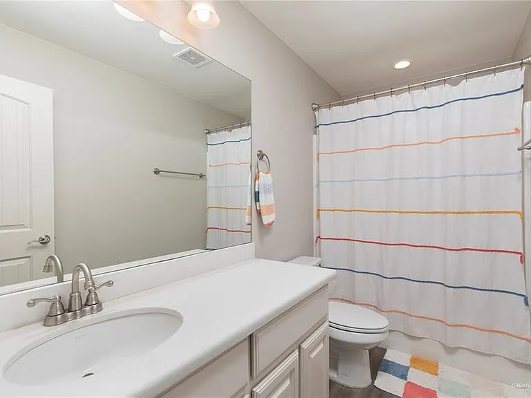 2108 N Sonador Dr — Photo 14