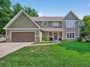 4809 Stonebridge Rd, West Des Moines, IA 50265