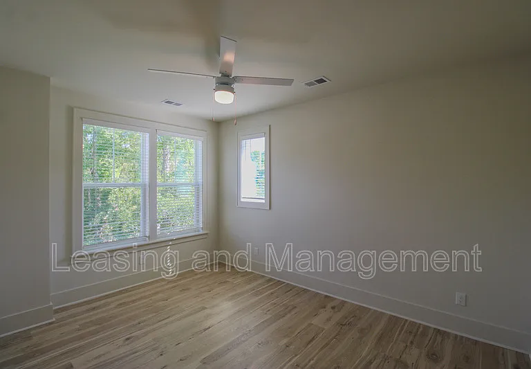 3633 Happyland Blvd — Photo 30