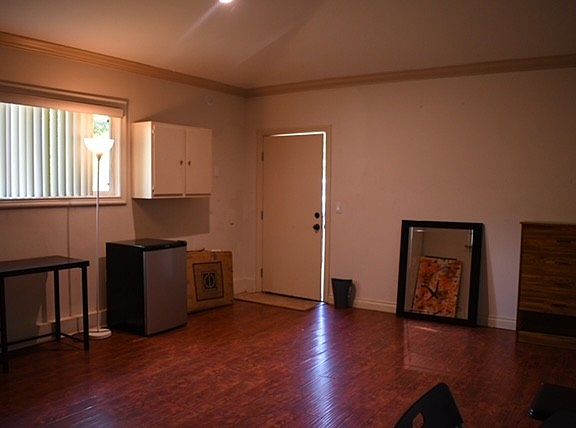 4th image of 12543 Hart St