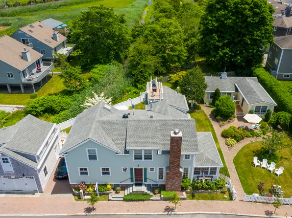 39 Orchard St #41, Stonington, CT 06378