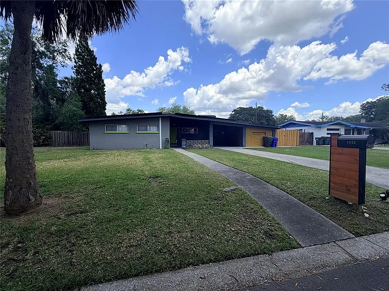 1632 Pineberry St — Photo 2