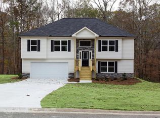 554 Saddle Ridge Dr, Bethlehem, GA 30620