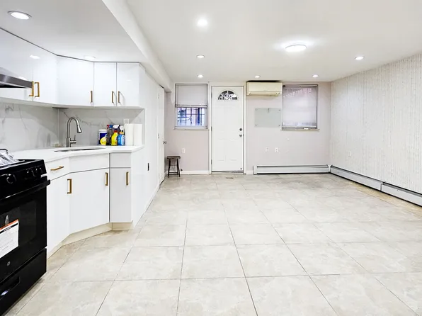 1718 64th St #A, Brooklyn, NY 11204