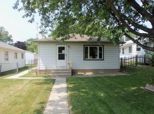 4613 S 50th St, Greenfield, WI 53220