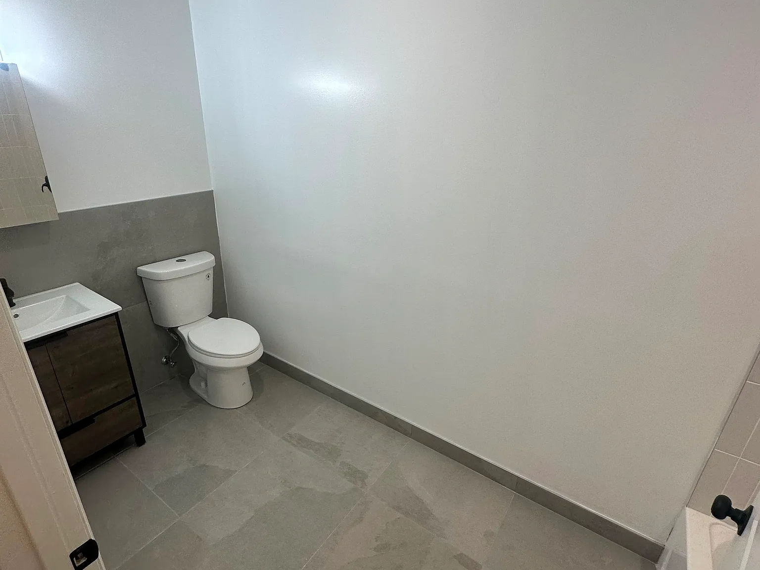 4 bed, $2,999 — Photo 4