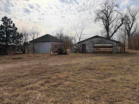 3rd image of 14338 Quest Ave