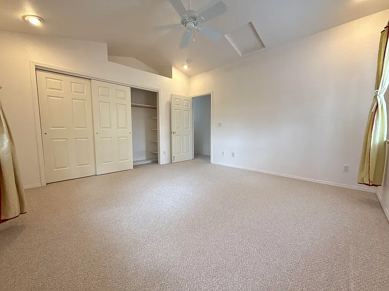1808 W University Ave — Photo 11