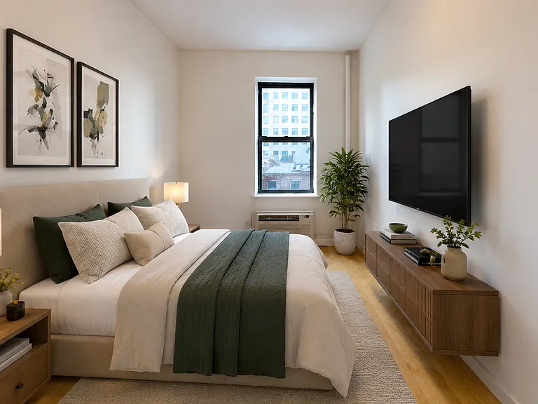 425 E 65th St #26 — Photo 2