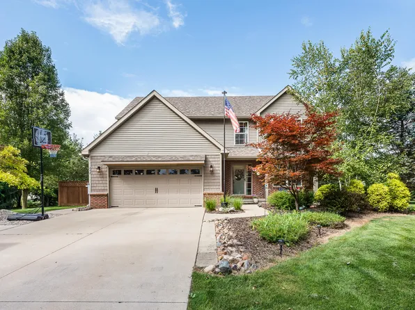 242 Fowlerville Rd, Fowlerville, MI 48836