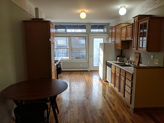 3rd image of 1255 N Pennsylvania St APT 201
