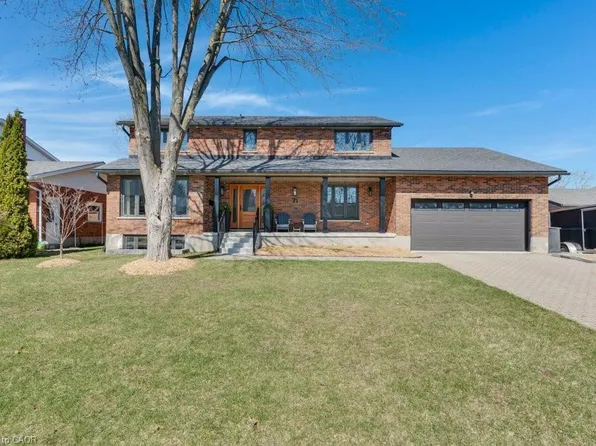 71 Rosslinn Rd, Cambridge, ON N1S 3K3