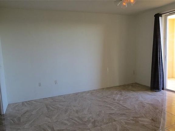 5th image of 2880 NE 14th Street Cswy APT 712